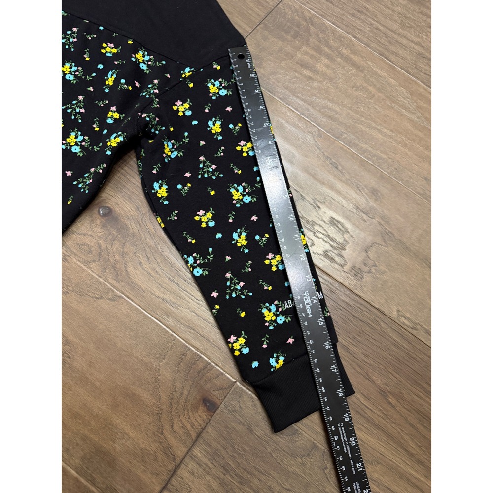 NWT Adam Selman Sport x Urban Outfitters Floral Boxy Sweatshirt Black Size M - Picture 6 of 7